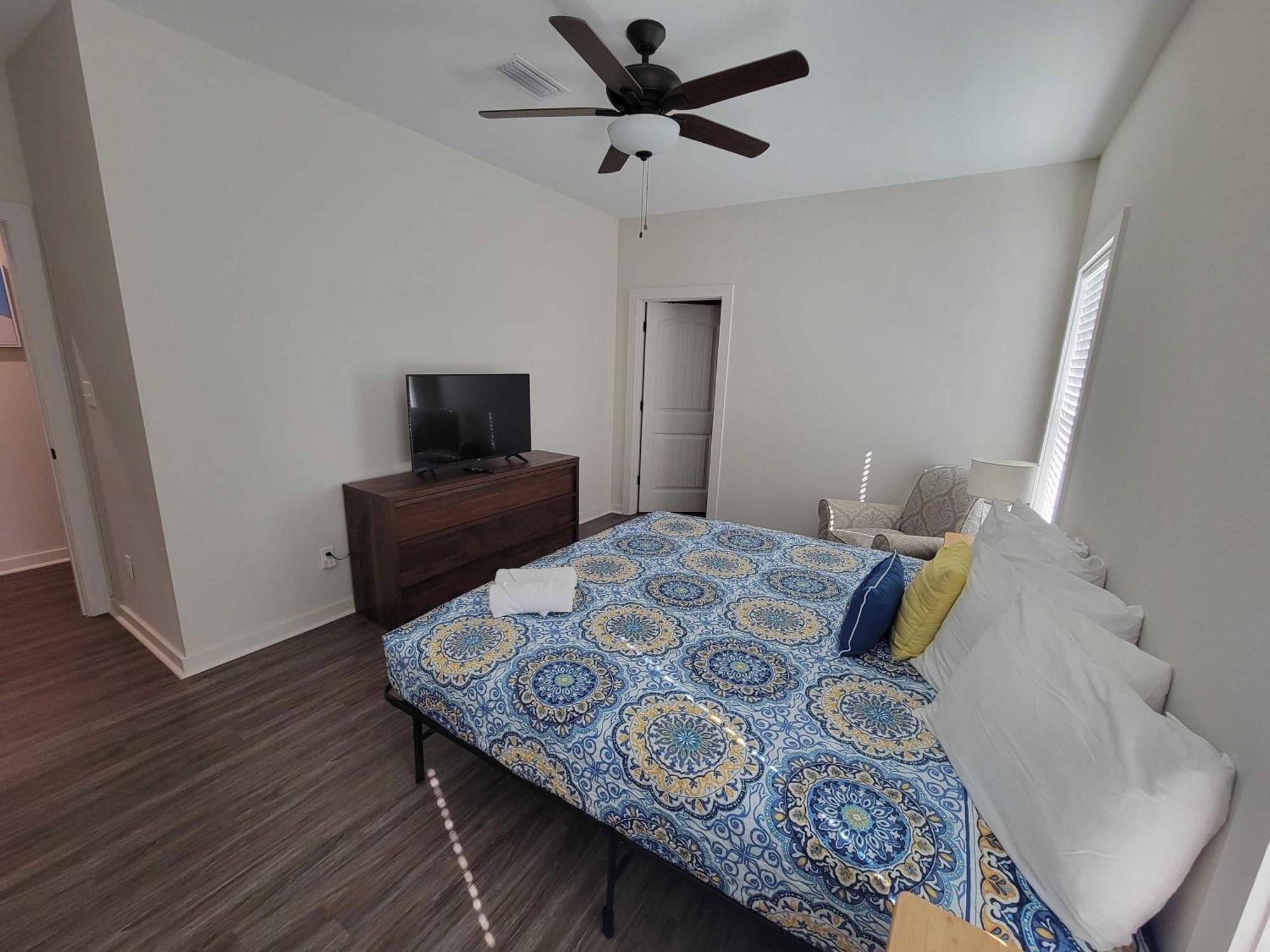 Beach Flow Bungalow-Mins To Downtown-Dining-Base Pensacola Bagian luar foto