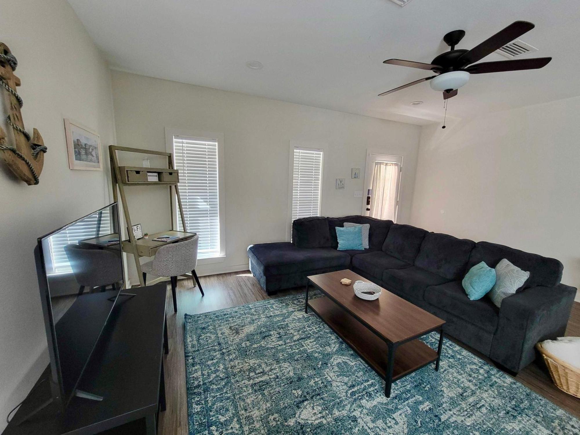 Beach Flow Bungalow-Mins To Downtown-Dining-Base Pensacola Bagian luar foto