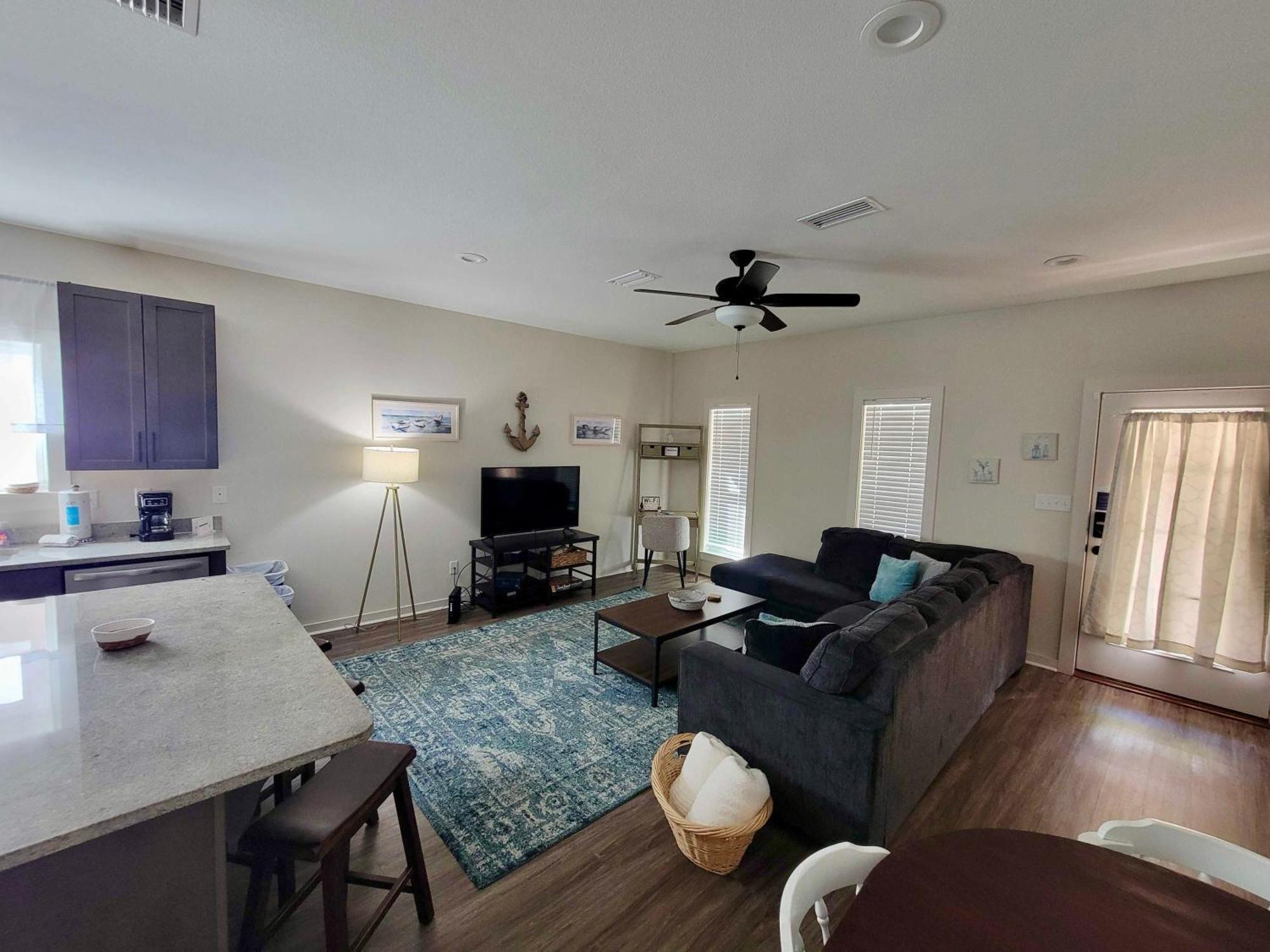 Beach Flow Bungalow-Mins To Downtown-Dining-Base Pensacola Bagian luar foto