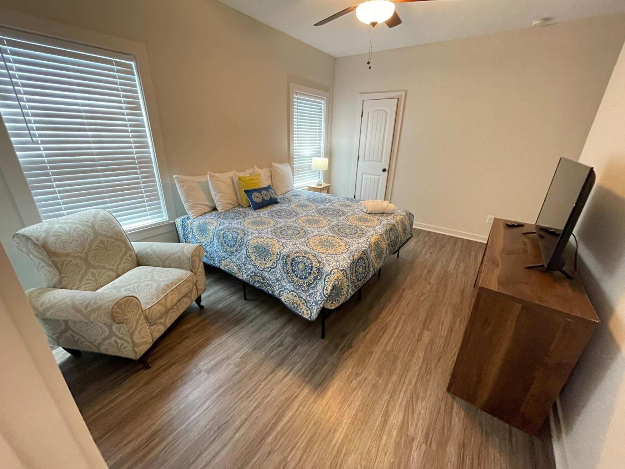 Beach Flow Bungalow-Mins To Downtown-Dining-Base Pensacola Bagian luar foto