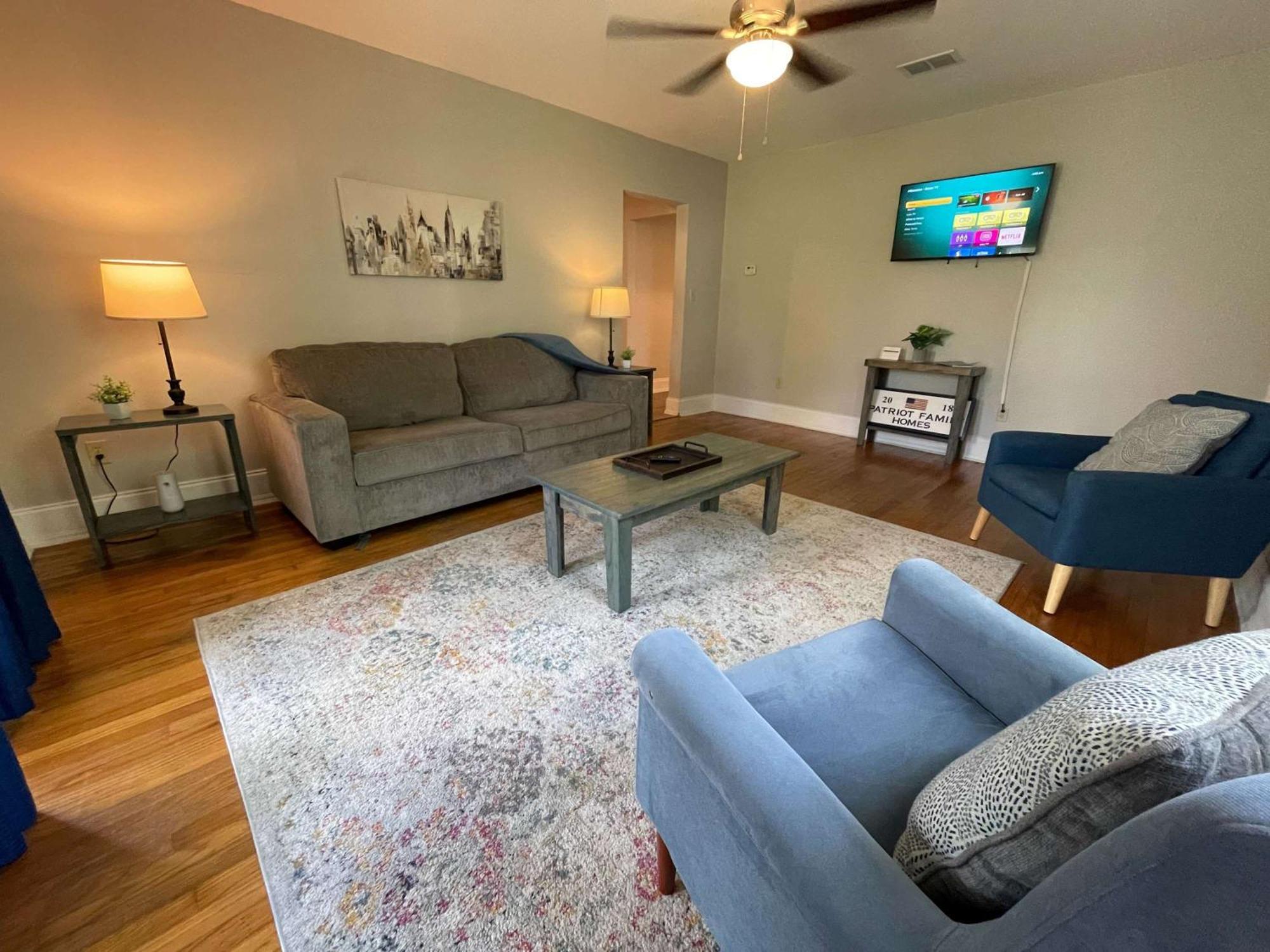 Beach Flow Bungalow-Mins To Downtown-Dining-Base Pensacola Bagian luar foto